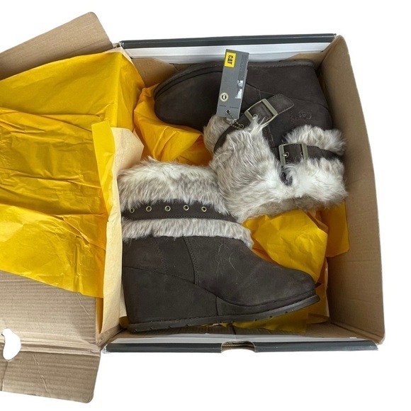 CATERPILLAR CAT BOISTEROUS FAUX FUR CAFE BROWN SUEDE WEDGE WINTER BOOTIES BOOTS - Picture 4 of 15